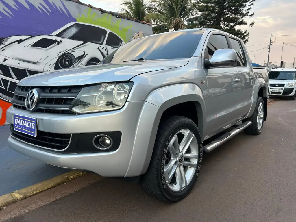VOLKSWAGEN Amarok