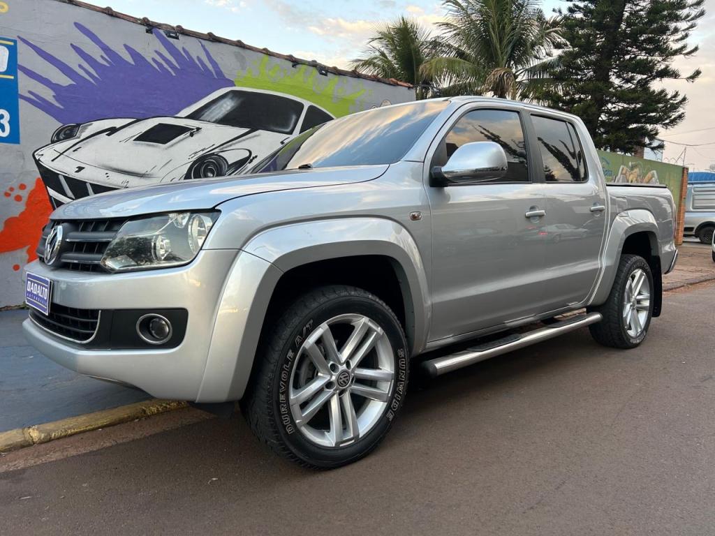 VOLKSWAGEN Amarok - Foto