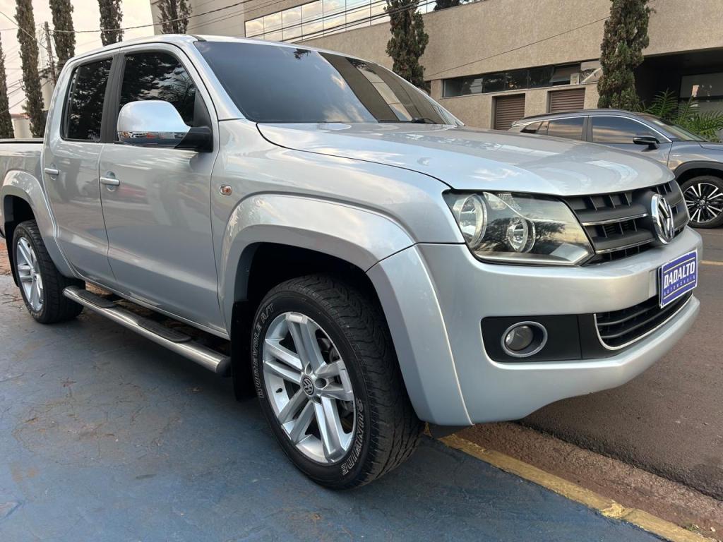 VOLKSWAGEN Amarok - Foto