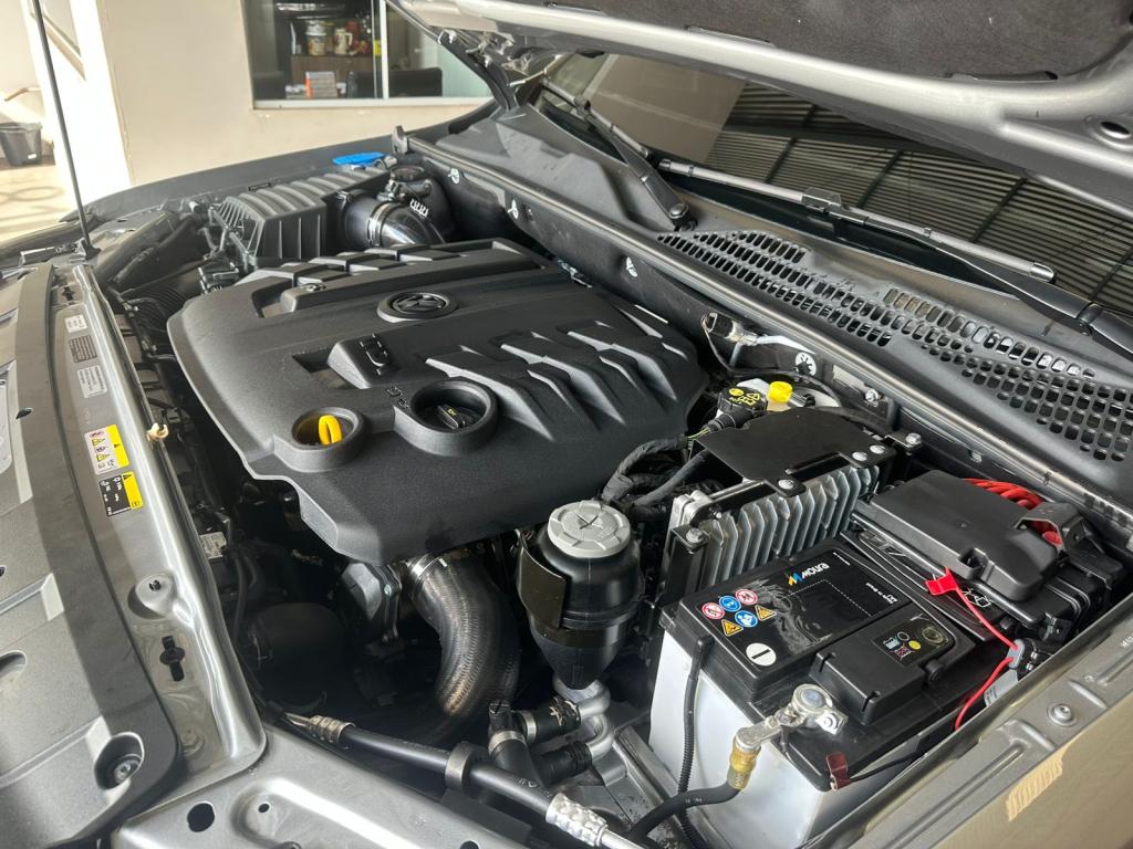 VOLKSWAGEN Amarok - Foto