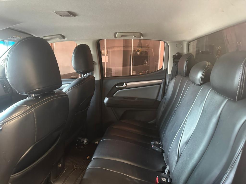 VOLKSWAGEN Amarok - Foto