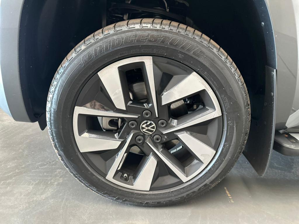 VOLKSWAGEN Amarok - Foto