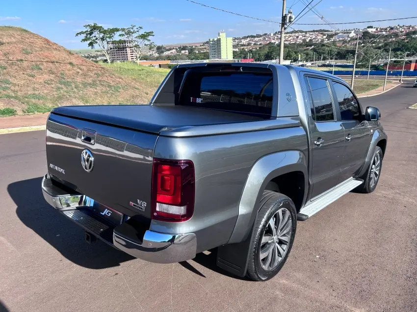 VOLKSWAGEN Amarok - Foto