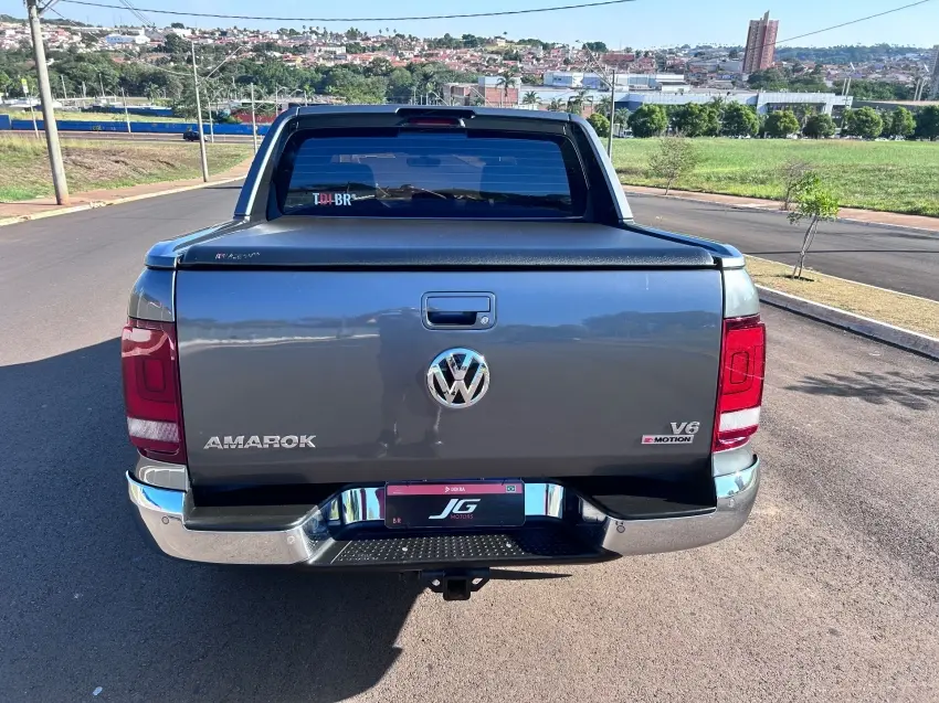 VOLKSWAGEN Amarok - Foto