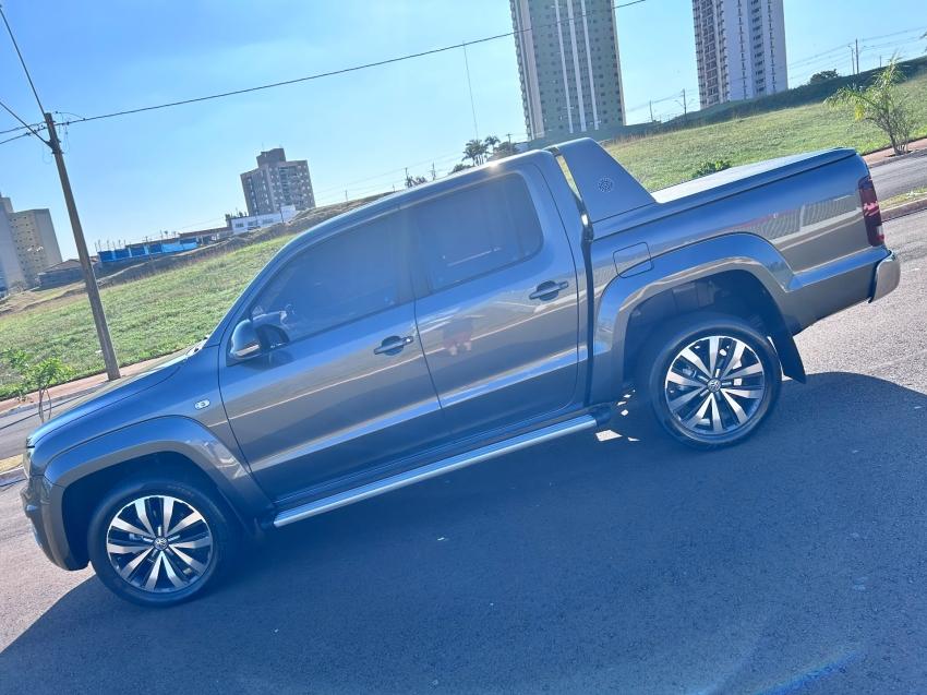 VOLKSWAGEN Amarok - Foto