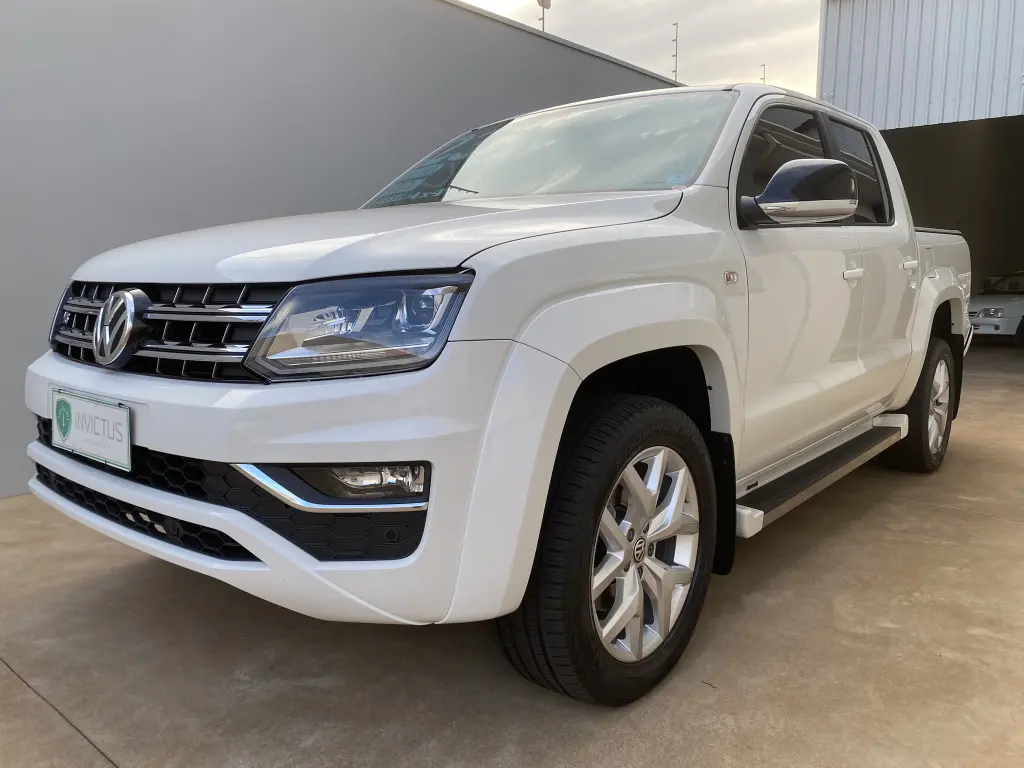 VOLKSWAGEN Amarok - Foto