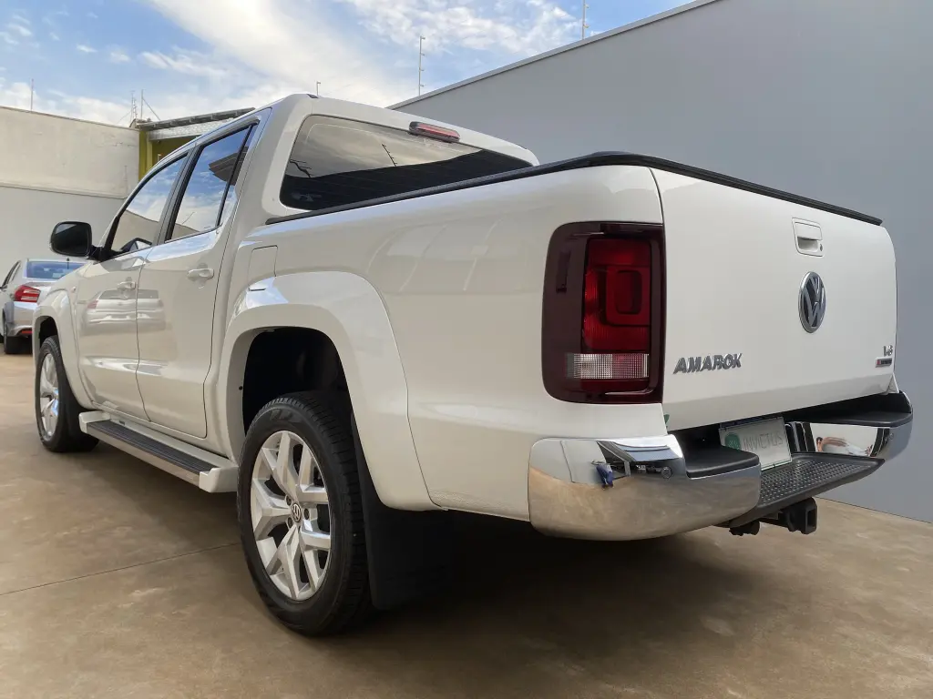 VOLKSWAGEN Amarok - Foto