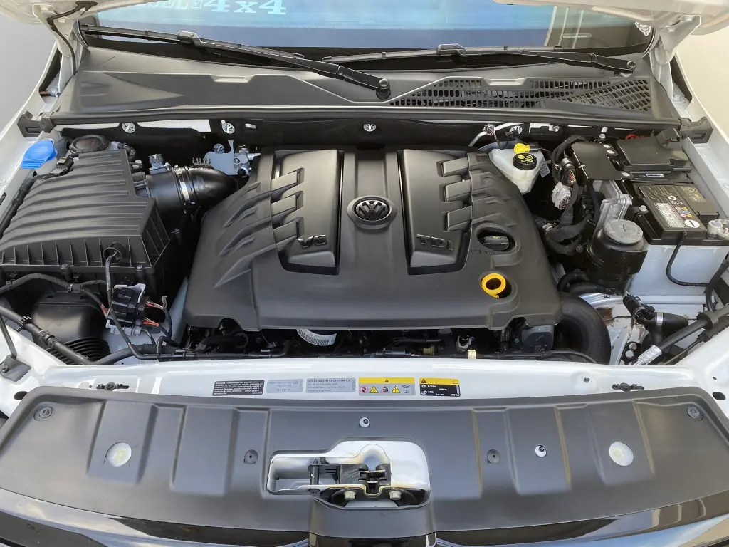 VOLKSWAGEN Amarok - Foto