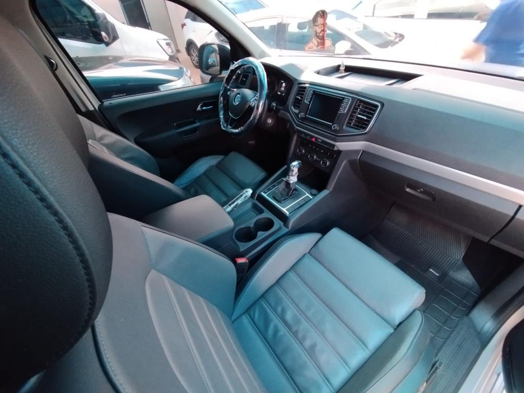 VOLKSWAGEN Amarok - Foto