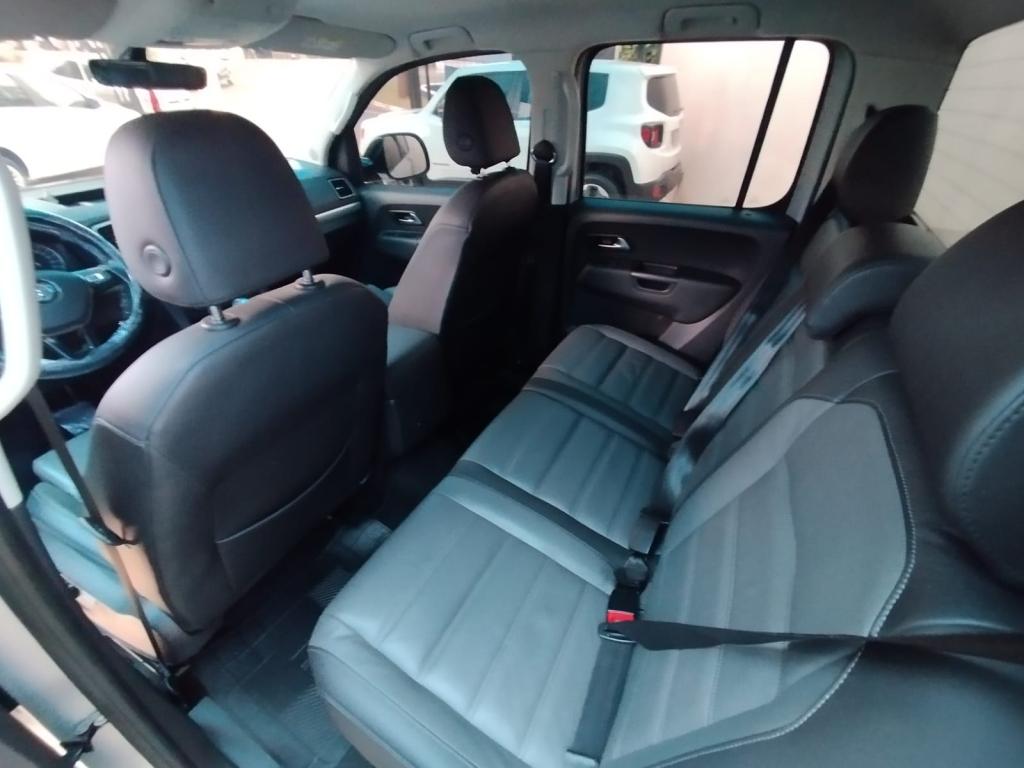 VOLKSWAGEN Amarok - Foto