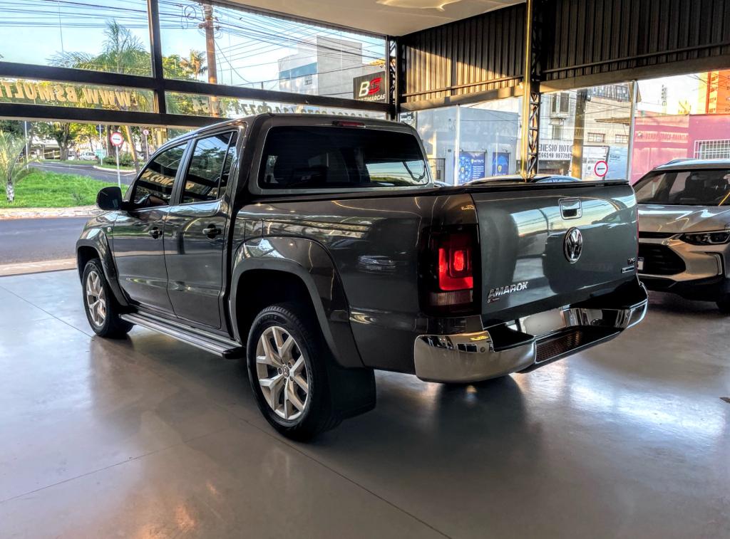 VOLKSWAGEN Amarok - Foto
