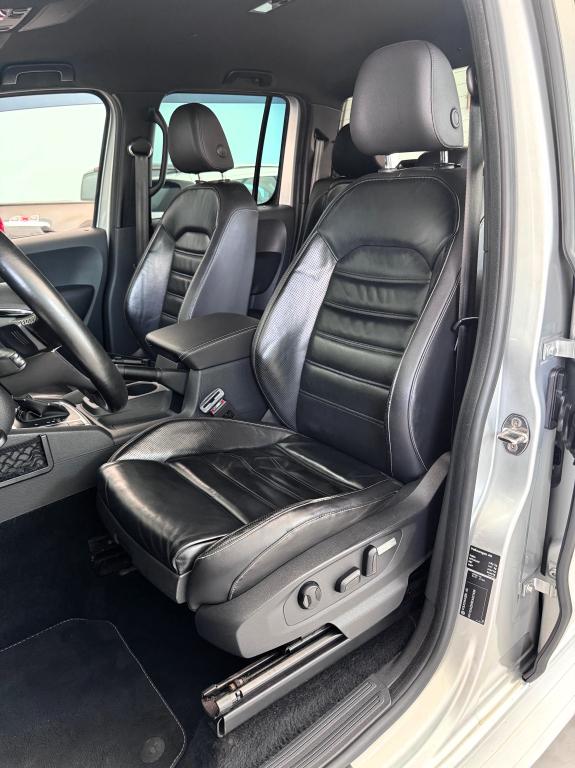 VOLKSWAGEN Amarok - Foto