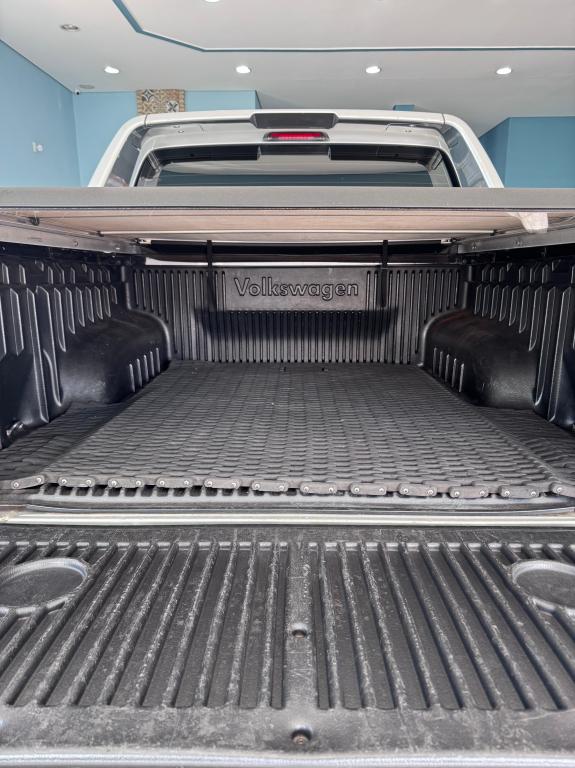 VOLKSWAGEN Amarok - Foto