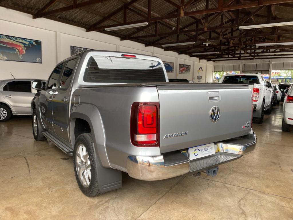 VOLKSWAGEN Amarok - Foto
