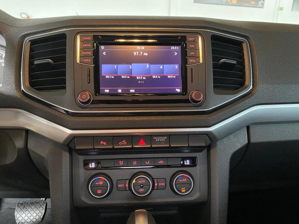 VOLKSWAGEN Amarok - Foto