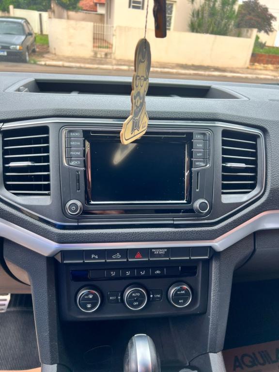 VOLKSWAGEN Amarok - Foto