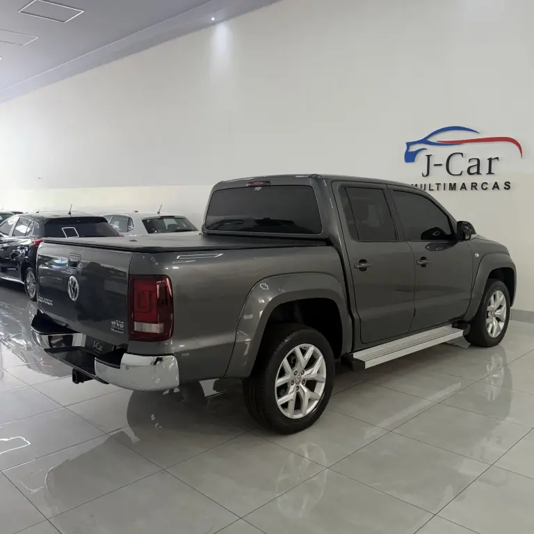 VOLKSWAGEN Amarok - Foto
