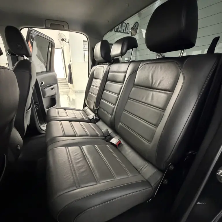 VOLKSWAGEN Amarok - Foto