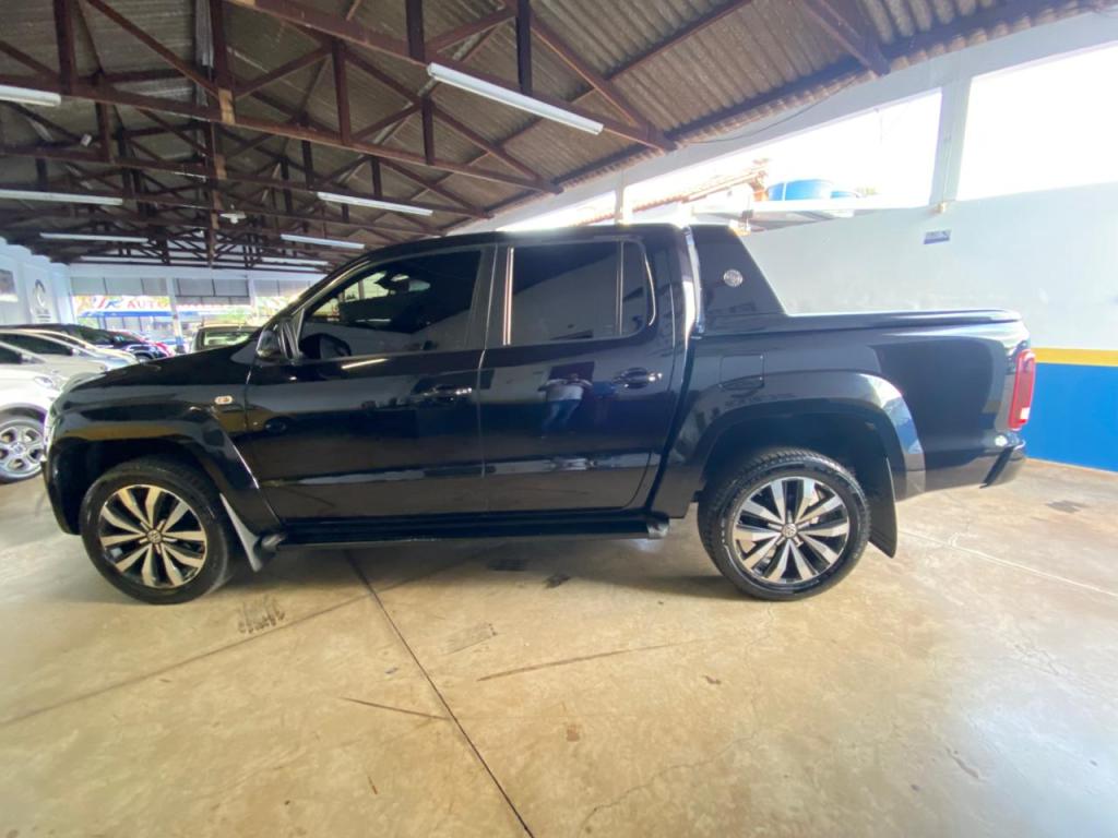 VOLKSWAGEN Amarok - Foto