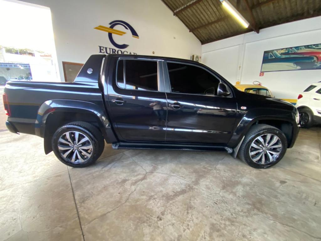 VOLKSWAGEN Amarok - Foto