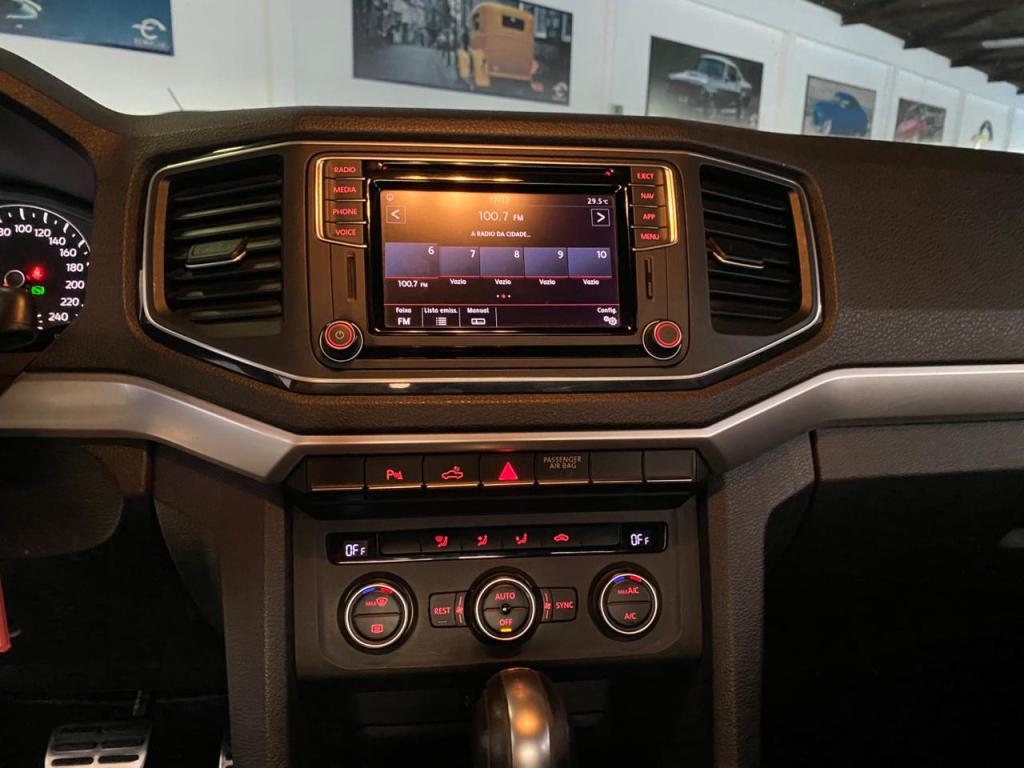 VOLKSWAGEN Amarok - Foto