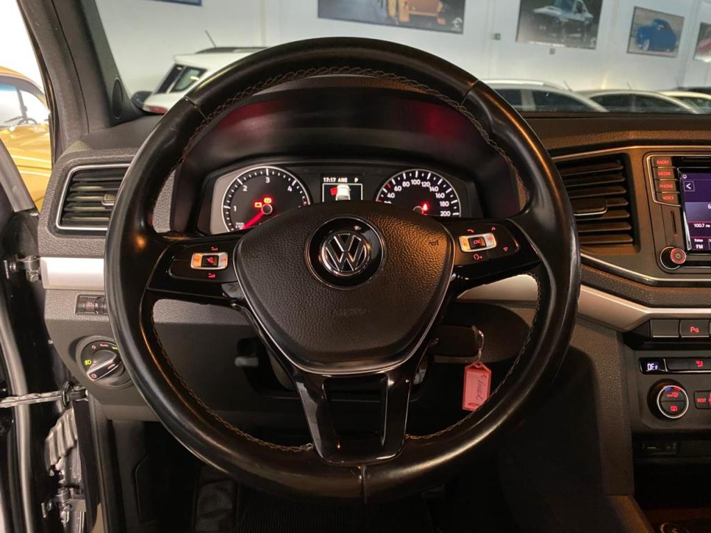 VOLKSWAGEN Amarok - Foto