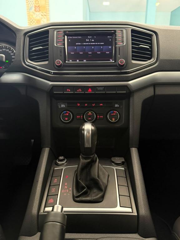 VOLKSWAGEN Amarok - Foto