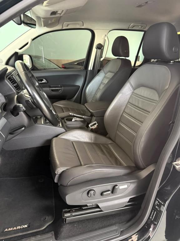 VOLKSWAGEN Amarok - Foto