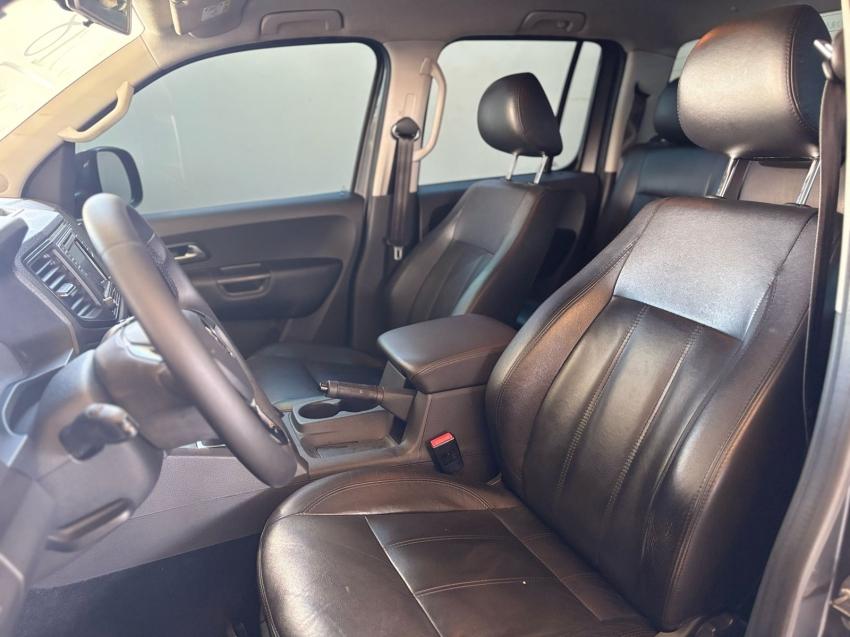 VOLKSWAGEN Amarok - Foto