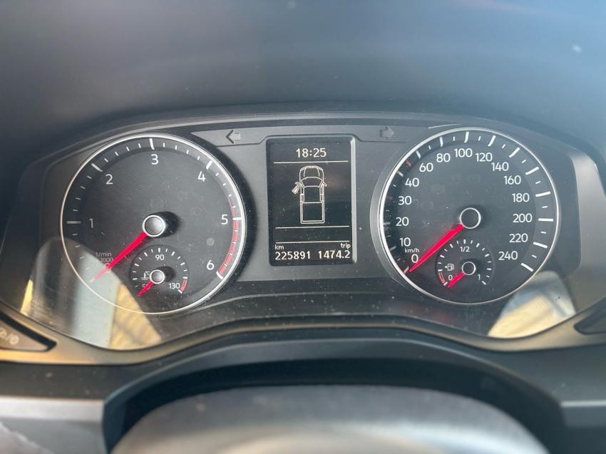 VOLKSWAGEN Amarok - Foto