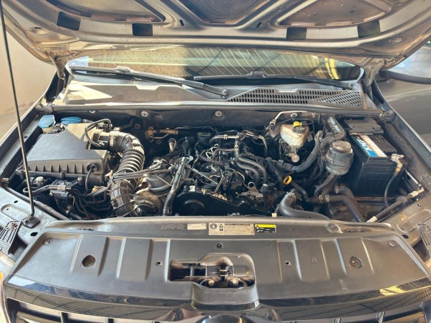 VOLKSWAGEN Amarok - Foto