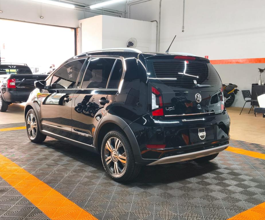 VOLKSWAGEN Cross UP - Foto