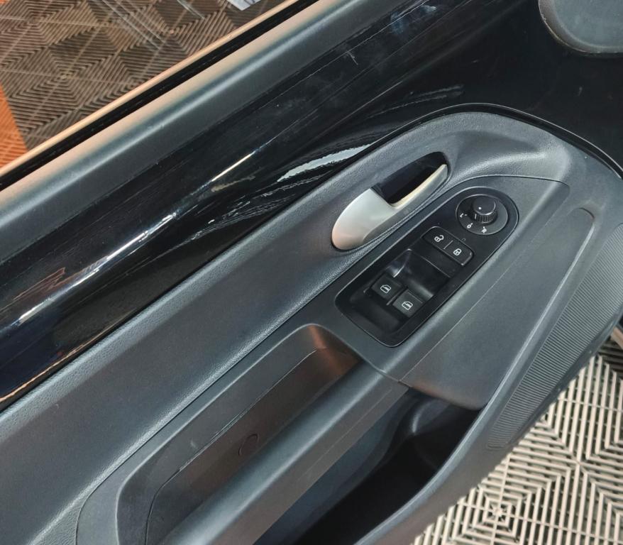 VOLKSWAGEN Cross UP - Foto