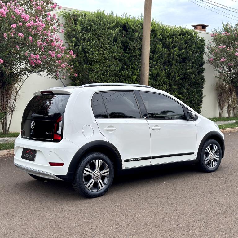 VOLKSWAGEN Cross UP - Foto