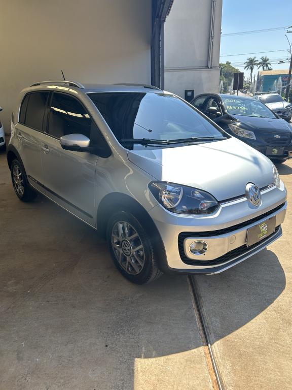 VOLKSWAGEN Cross UP - Foto