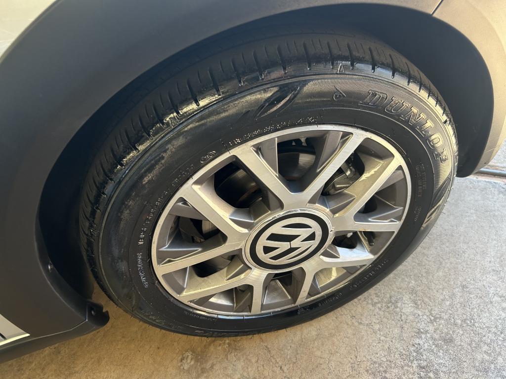 VOLKSWAGEN Cross UP - Foto