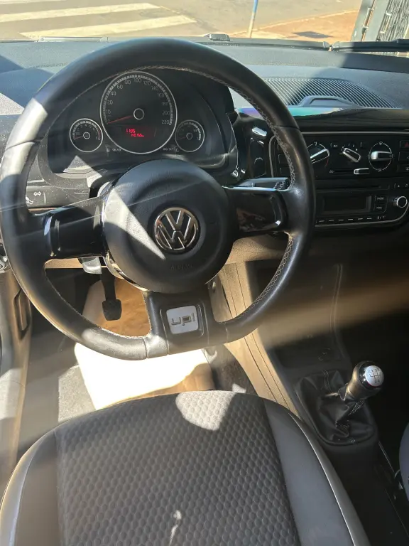 VOLKSWAGEN Cross UP - Foto
