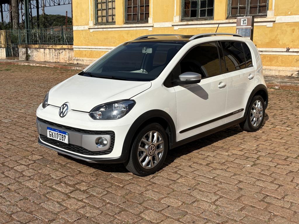 VOLKSWAGEN Cross UP