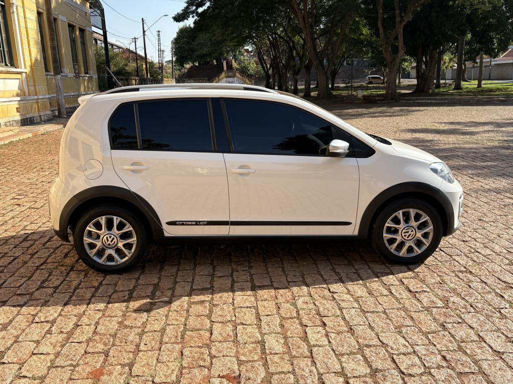 VOLKSWAGEN Cross UP - Foto
