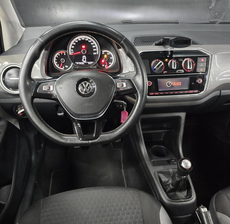 VOLKSWAGEN Cross UP - Foto