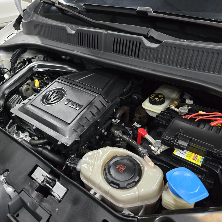 VOLKSWAGEN Cross UP - Foto