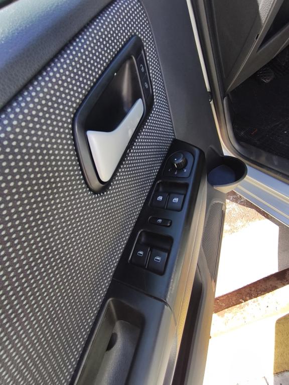 VOLKSWAGEN Fox - Foto