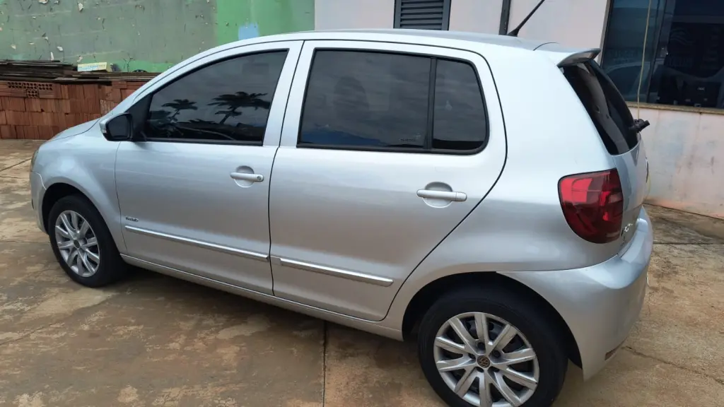 VOLKSWAGEN Fox - Foto