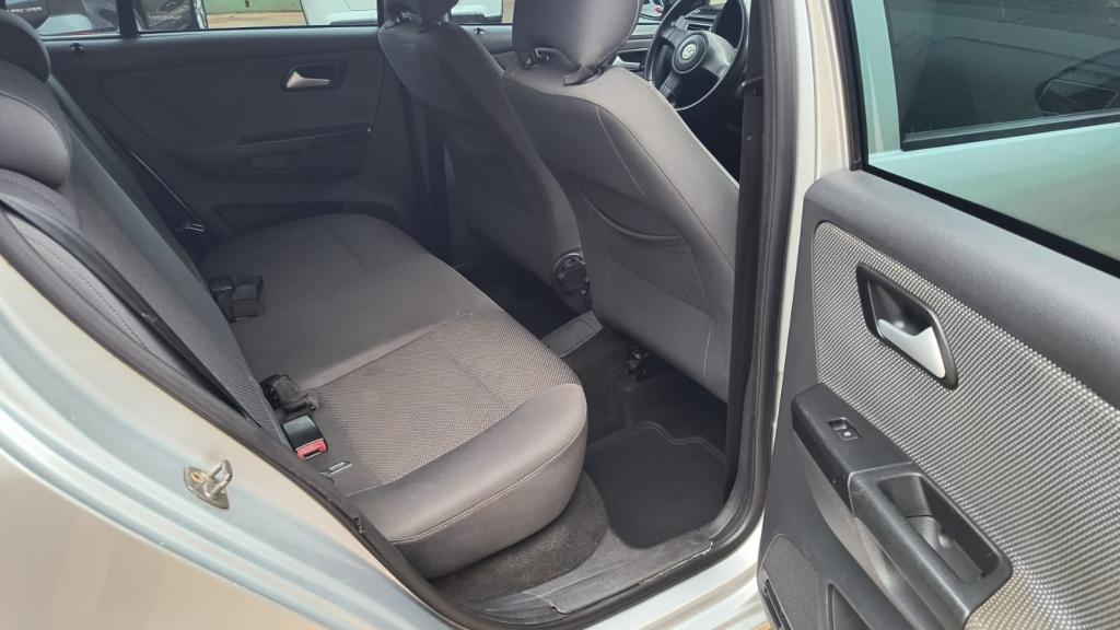 VOLKSWAGEN Fox - Foto