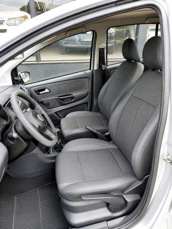 VOLKSWAGEN Fox - Foto