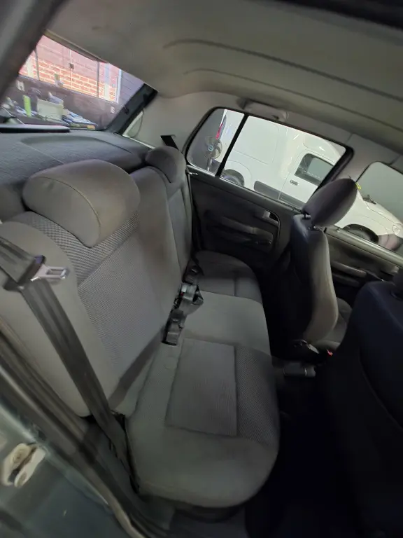 VOLKSWAGEN Fox - Foto