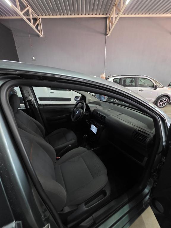 VOLKSWAGEN Fox - Foto