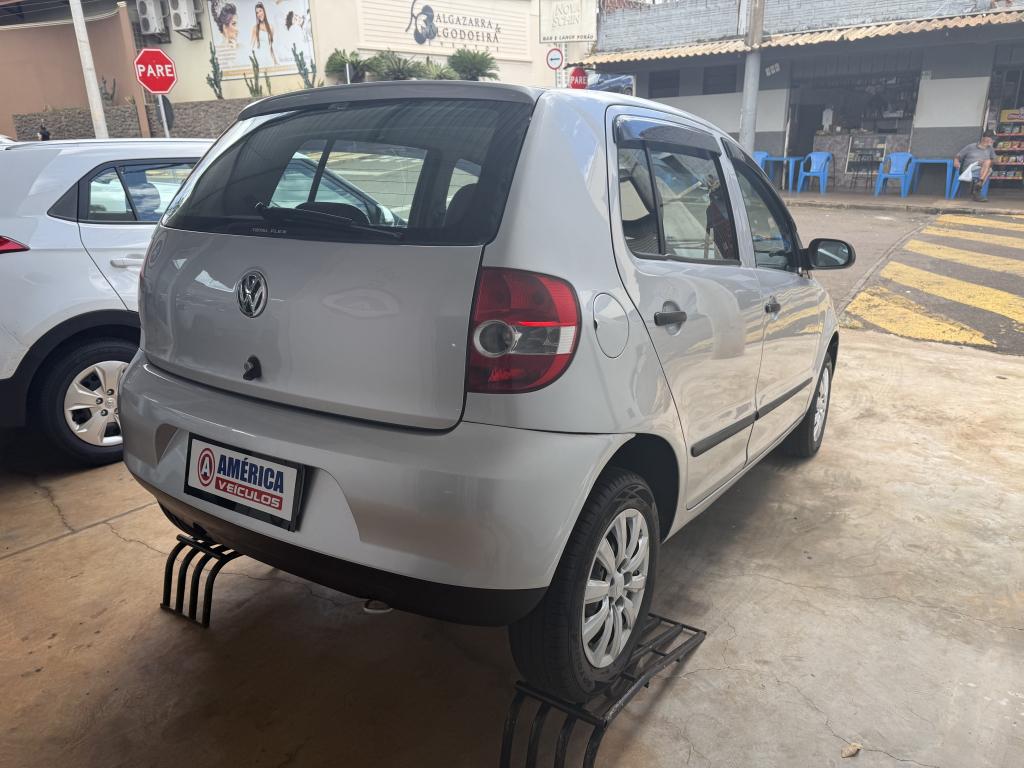 VOLKSWAGEN Fox - Foto