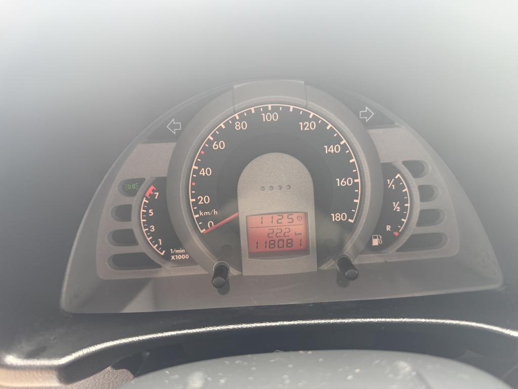 VOLKSWAGEN Fox - Foto