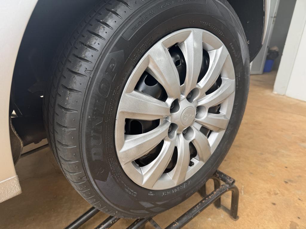 VOLKSWAGEN Fox - Foto